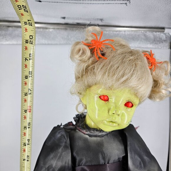 Haunted Doll Girl OOAK Artist Hand Painted Scary Spooky Halloween Porcelain 20" - Picture 9 of 11